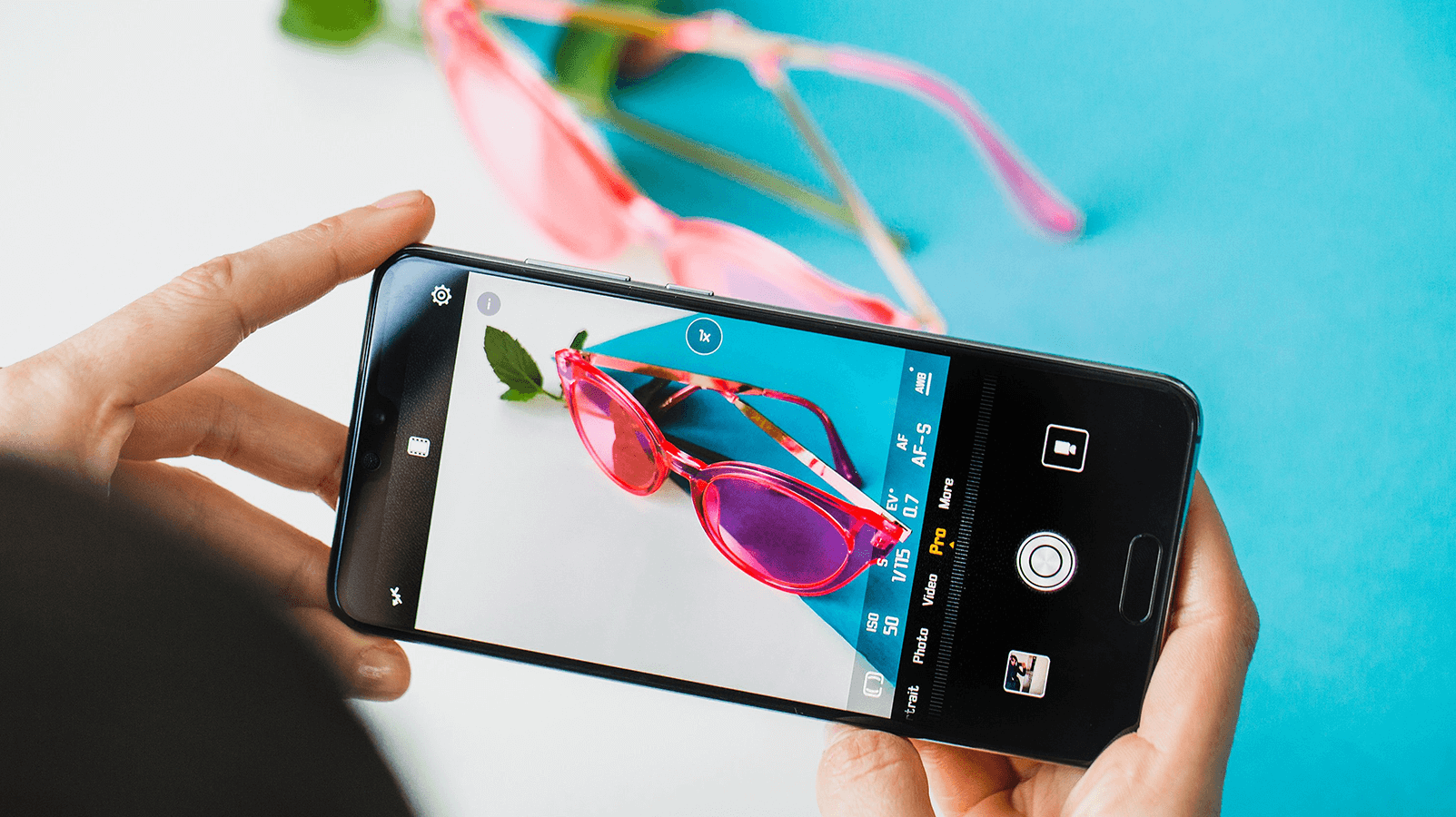 Андроид с хорошей камерой. Google Pixel 2xl vs Samsung Galaxy Note 9. Смартфон помогает. Новейшие смартфоны с хорошей камерой снимающие под водой. Как выбрать телефон с хорошей камерой - мнение эксперта.